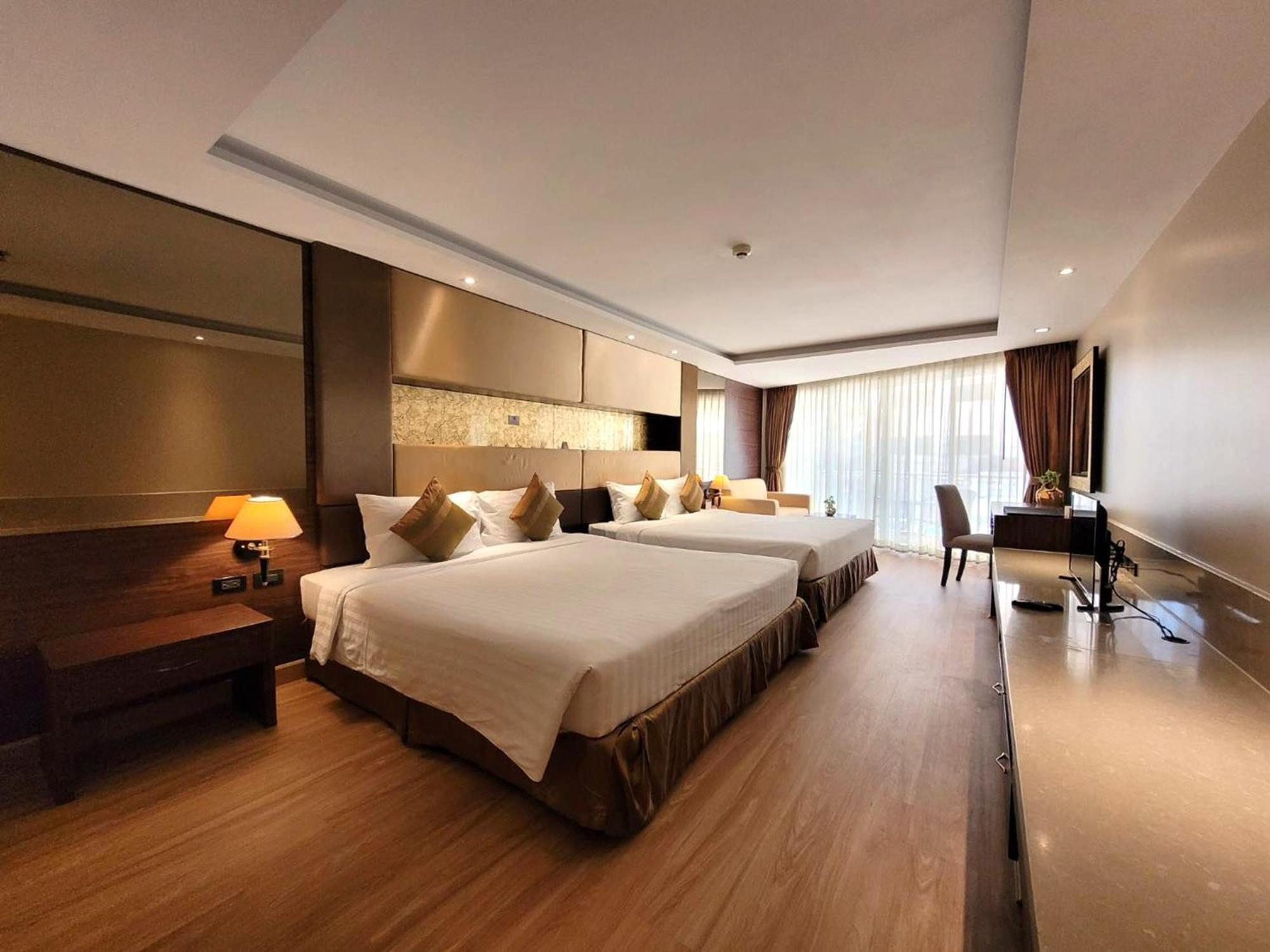Nova Gold Hotel By Compass Hospitality Pattaya Kültér fotó